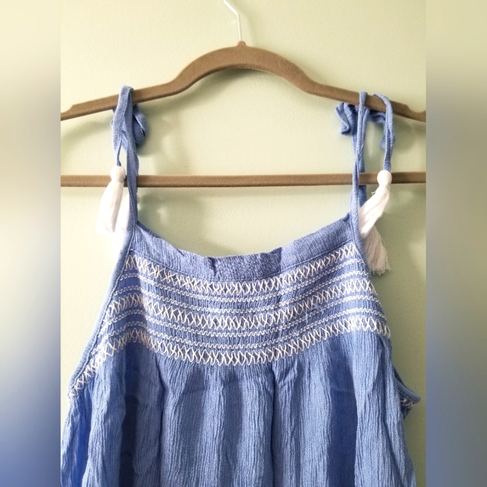 Flowy Tank Top - Picture 2 of 4